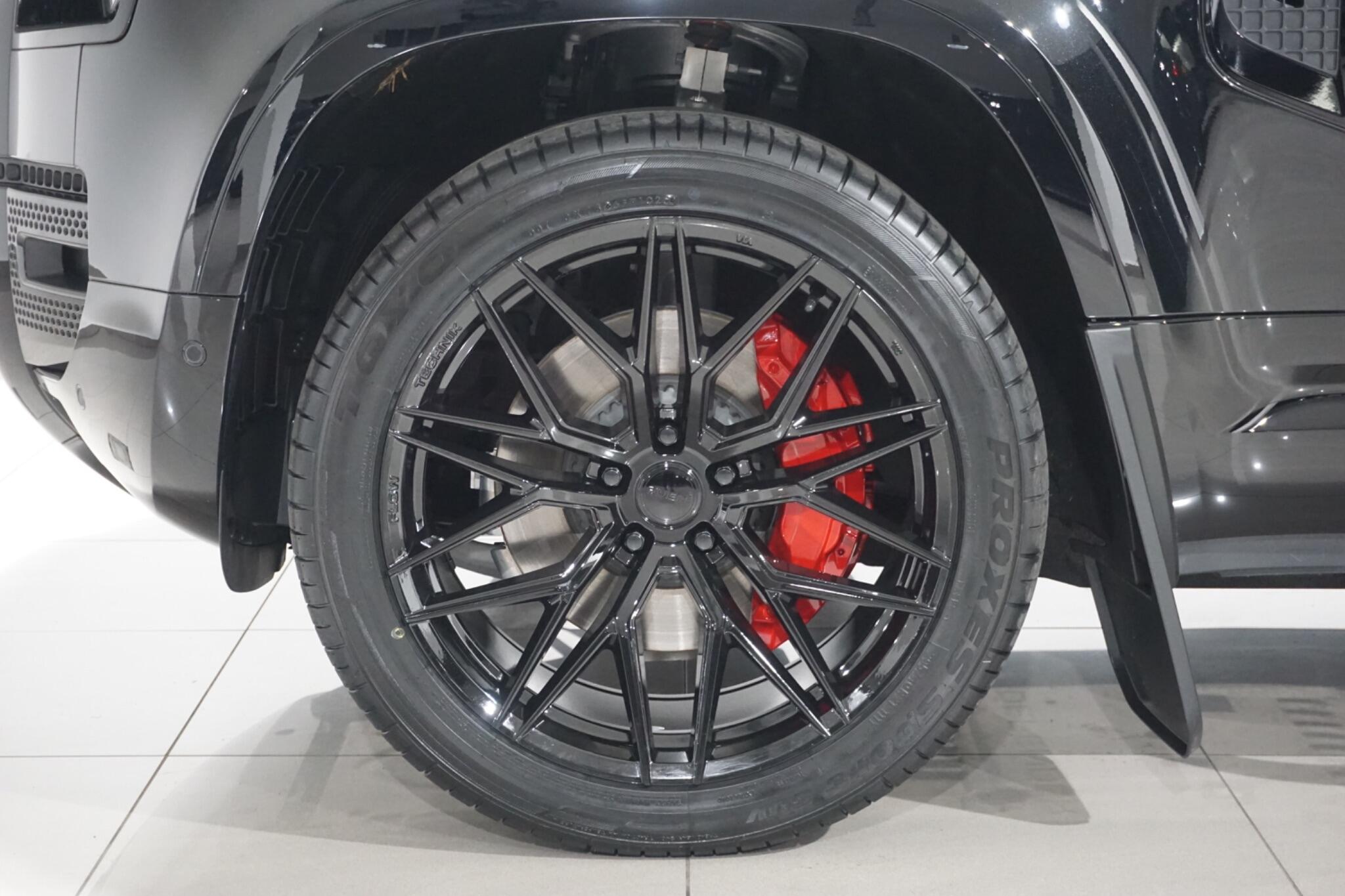 Land Rover Defender 110 3.0 D350 MHEV X-Dynamic HSE Hard Top SUV Auto 4WD MWB Euro 6 (s/s) 5dr